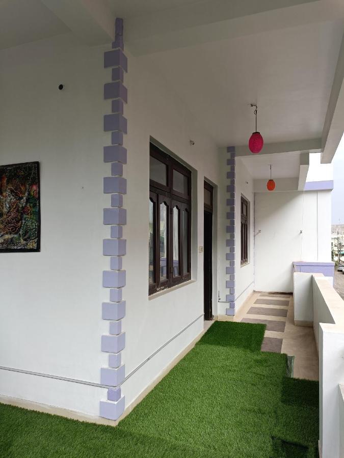 Leela Homestay Jabalpur - Lily - 2 Bhk Luxury Appartment Exterior foto